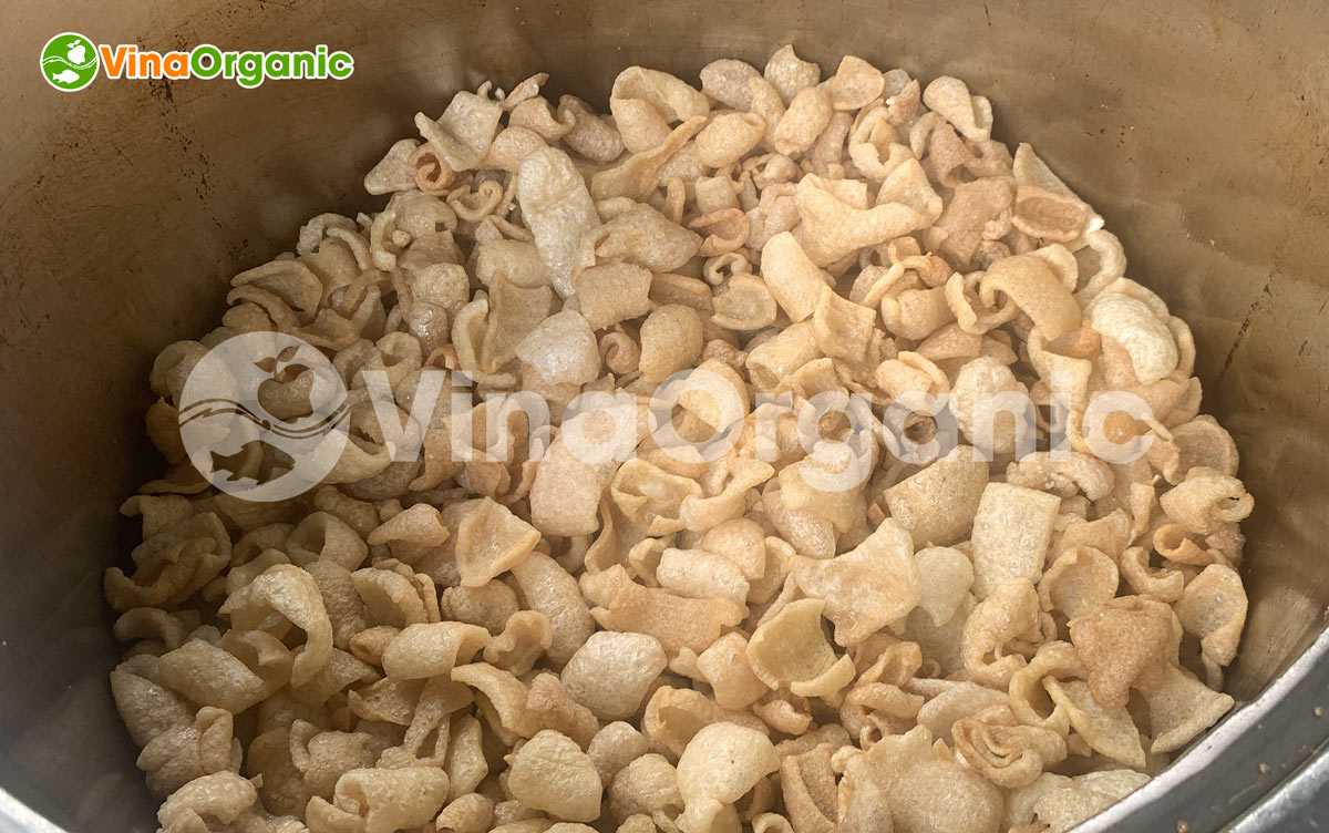 VinaOrganic chuyển giao công nghệ da heo chiên giòn và máy thiết bị sản xuất. Liên hệ ngay hotline Zalo 0938299798 – 0975299798.