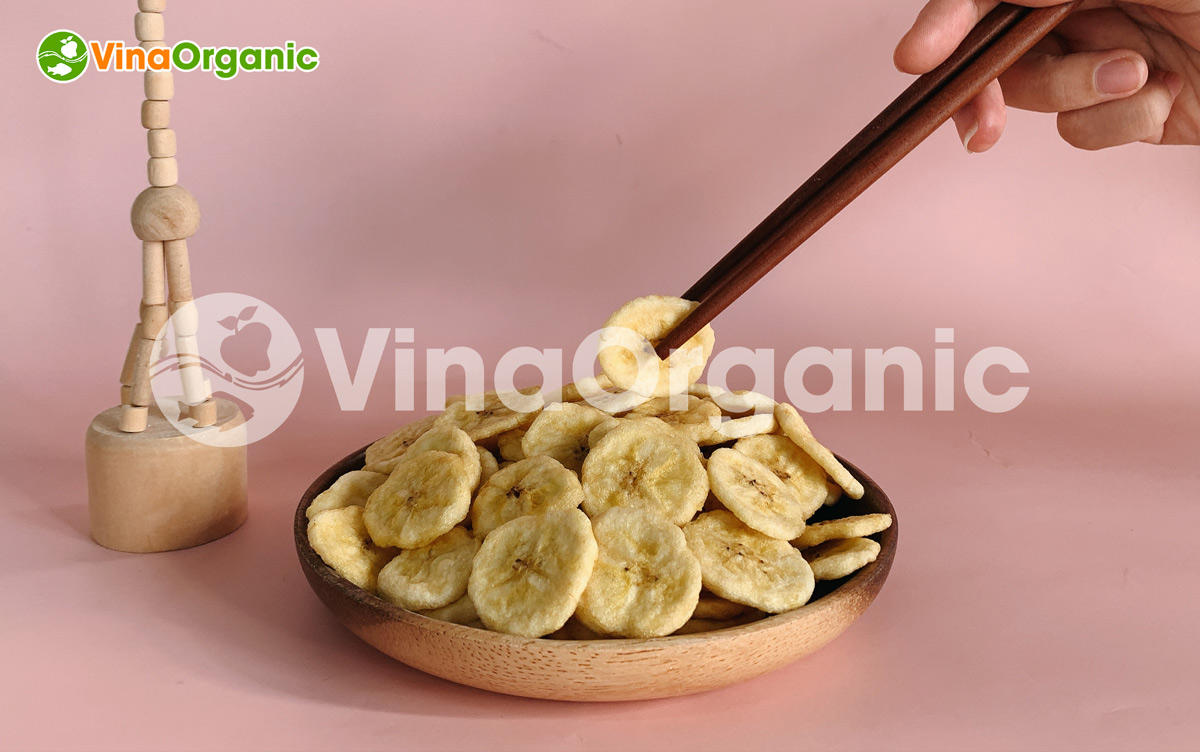 VinaOrganic chuyển giao công nghệ chuối sấy giòn (chiên chân không) chuẩn hóa, dễ thực hiện. Liên hệ ngay Hotline/Zalo: 0938299798 – 0975299798.