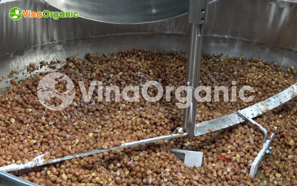 VinaOrganic chuyển giao công nghệ, máy thiết bị sản xuất đậu phộng tỏi ớt cho khách hàng. Liên hệ ngay hotline: 0975299798 - 0938299798.