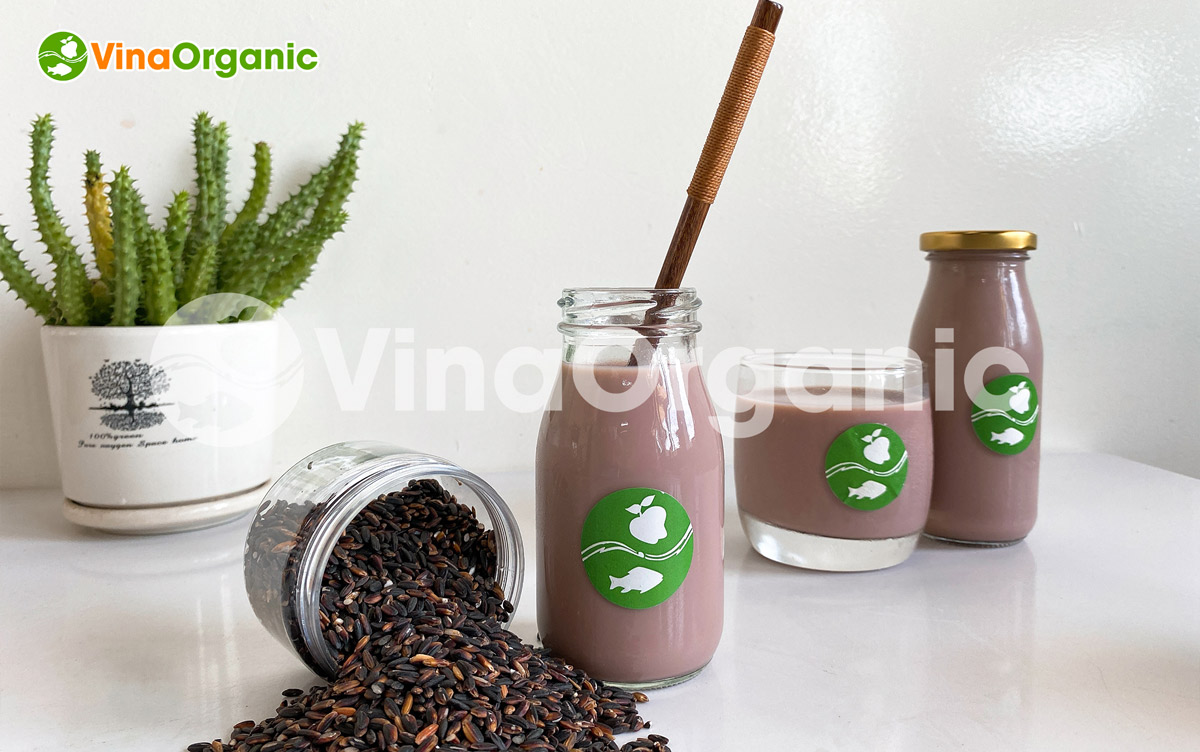 VinaOrganic cung cấp máy thiết bị và chuyển giao công nghệ sữa gạo nếp cẩm chất lượng cao. Liên hệ ngay Hotline/Zalo: 0938299798 – 0975299798.