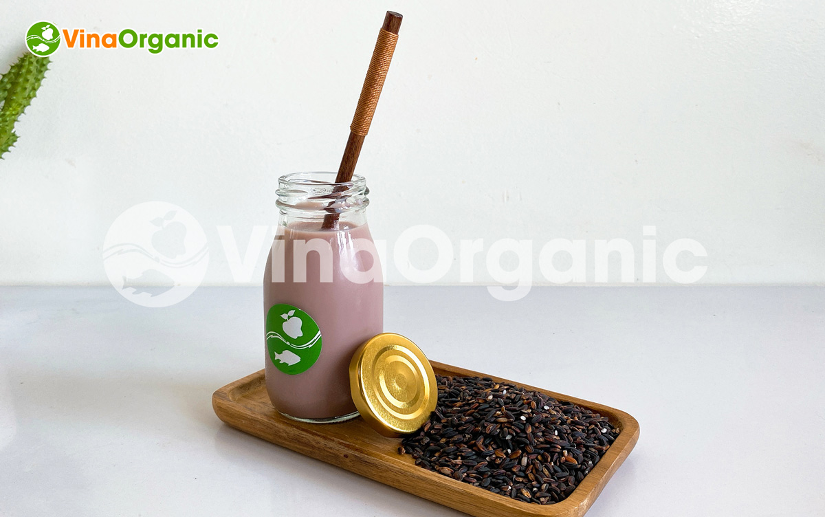 VinaOrganic cung cấp máy thiết bị và chuyển giao công nghệ sữa gạo nếp cẩm chất lượng cao. Liên hệ ngay Hotline/Zalo: 0938299798 – 0975299798.