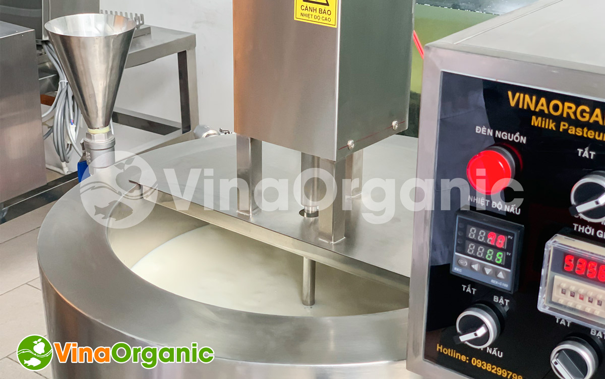 Máy nấu phối men sữa chua VYogurt 100L/mẻ VinaOrganic, Model VYM100 chất lượng cao, năng suất cao. Liên hệ Hotline/Zalo 0938299798 – 0975299798.