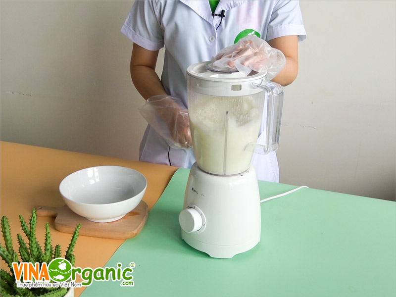Sữa hạt sen là một trong những sản phẩm được yêu thích và tin dùng vì không những dồi dào dưỡng chất mà còn phù hợp với mọi lứa tuổi...
