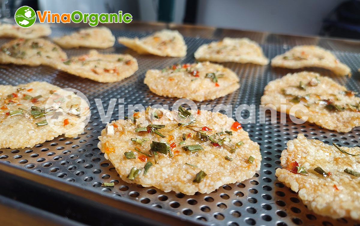 Định hình sản phẩm hoàn hảo với máy ép tạo hình của VinaOrganic. Tối ưu chi phí, nâng cao năng suất. Liên hệ tư vấn miễn phí!