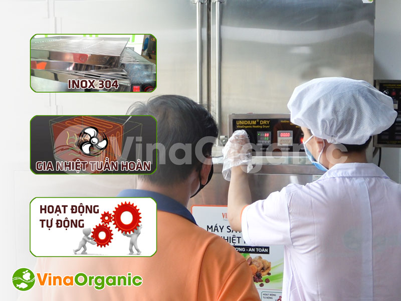 Bạn có thể làm ra nhiều sản phẩm sấy khác nhau từ máy sấy nhiệt đối lưu của VinaOrganic. Máy có thể sấy cơm cháy, trái cây sấy dẻo...