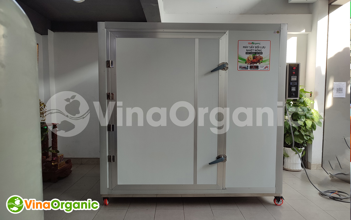 Máy vừa giúp giảm chi phí mà vẫn đảm bảo độ bền và các yêu cầu kỹ thuật thì chỉ duy nhất tại VinaOrganic đang sở hữu dòng Máy sấy panel