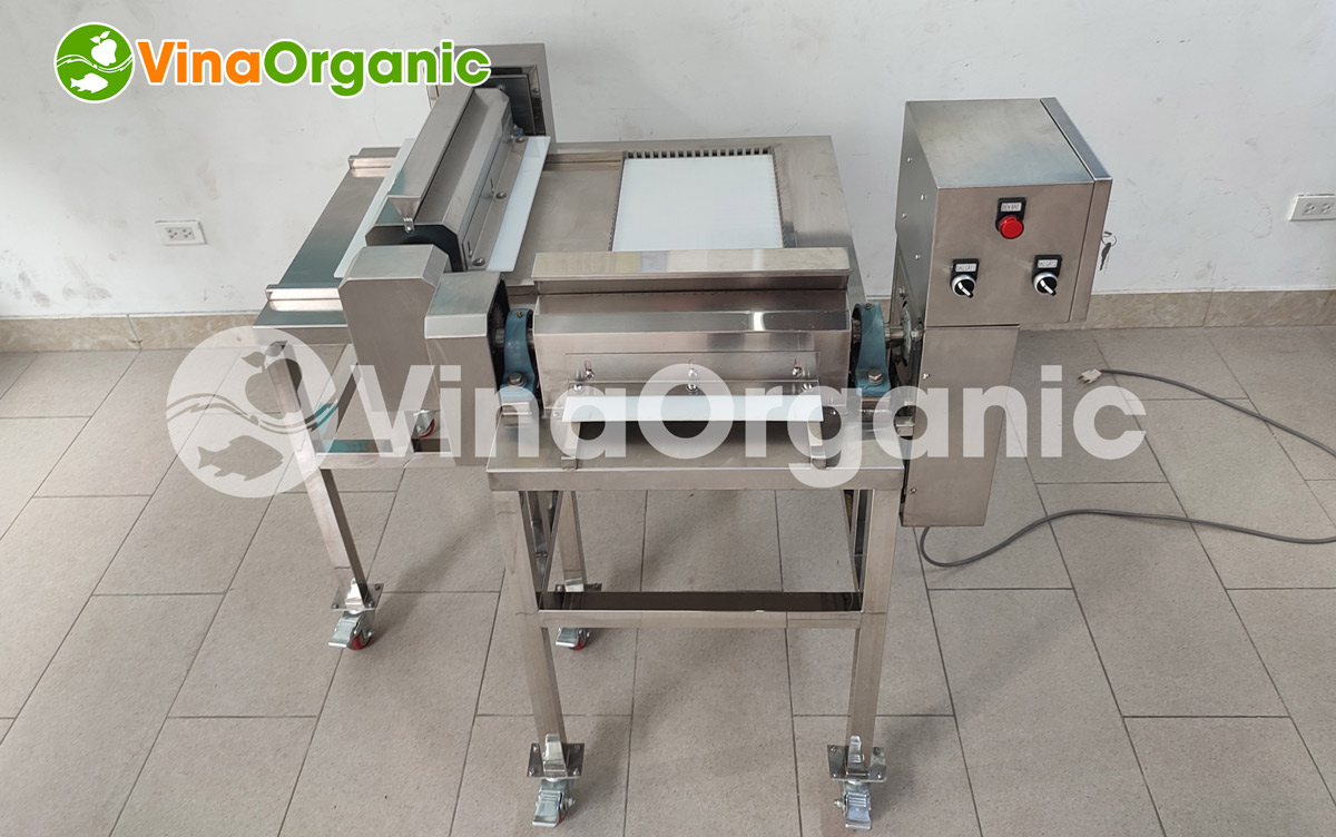 VinaOrganic cung cấp máy cắt kẹo MCK34-11 (mâm cắt 30x40cm), năng suất cao, chất lượng cao. LH Hotline/Zalo: 0938299798 - 0975299798 để được tư vấn!