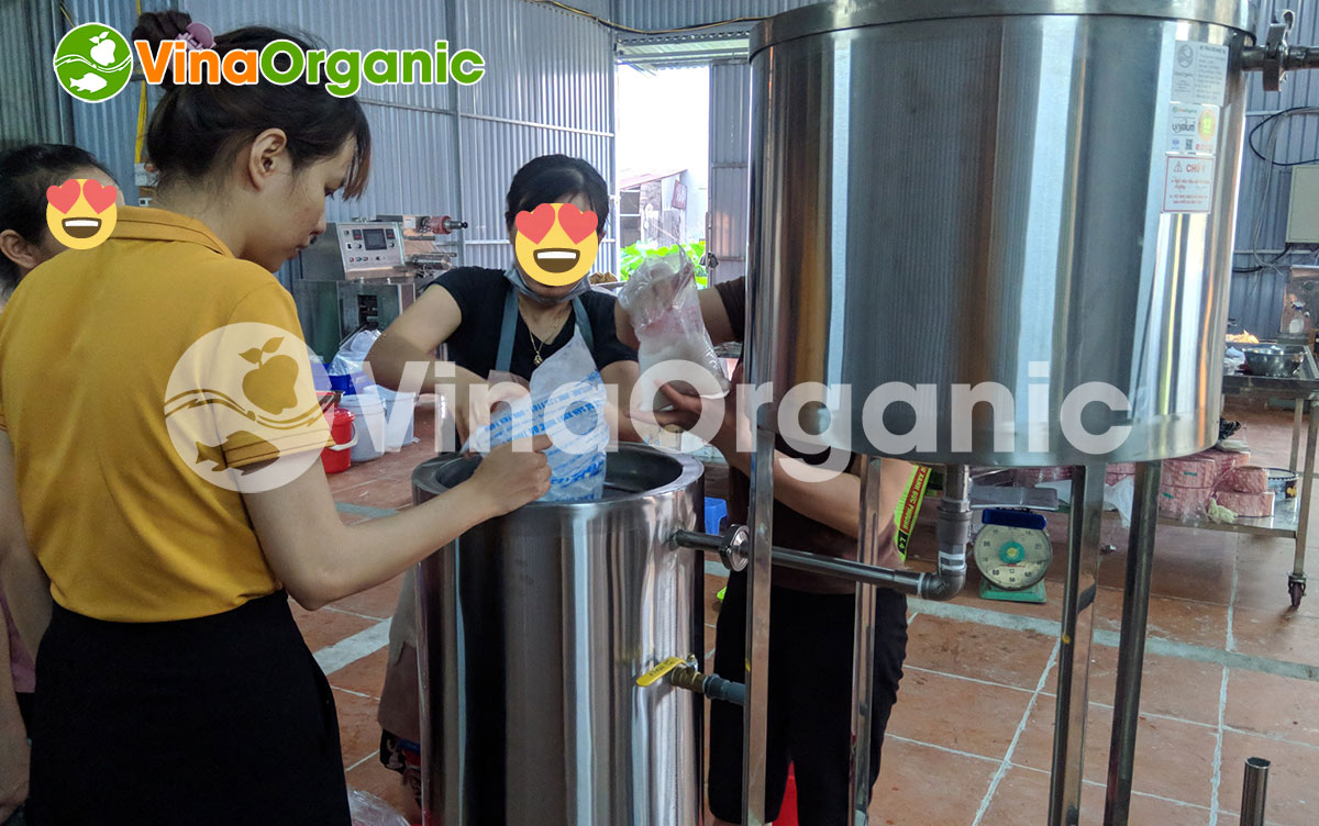 VinaOrganic chuyên lắp đặt và chuyển giao công nghệ sữa dừa thanh trùng thơm ngon. LH/Zalo 0938299798 - 0975299798 để được tư vấn!