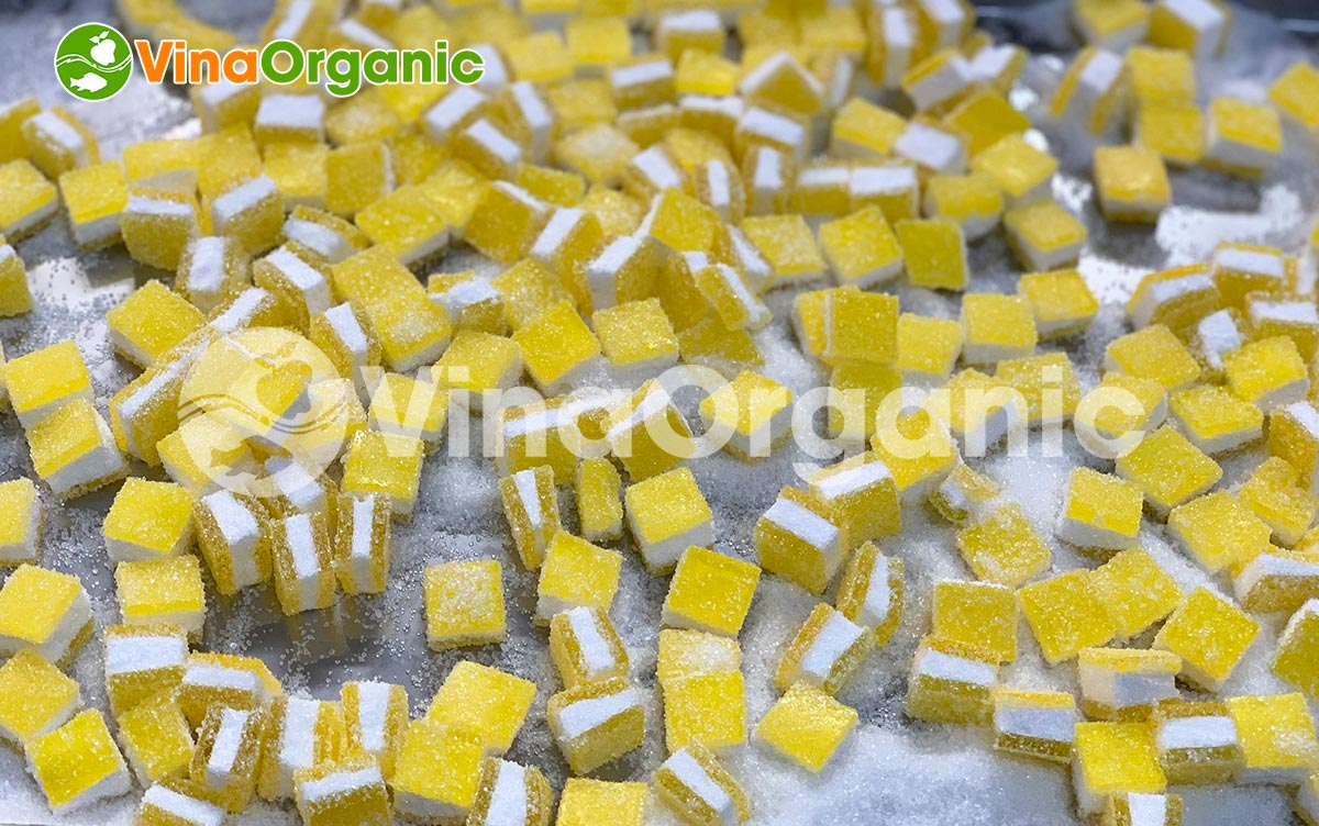 VinaOrganic cung cấp máy cắt kẹo MCK66 (mâm cắt 60x60cm), full inox 304, cắt nhanh, kẹo đều đẹp, cắt đa năng. Hotline/Zalo: 0938299798 - 0975299798