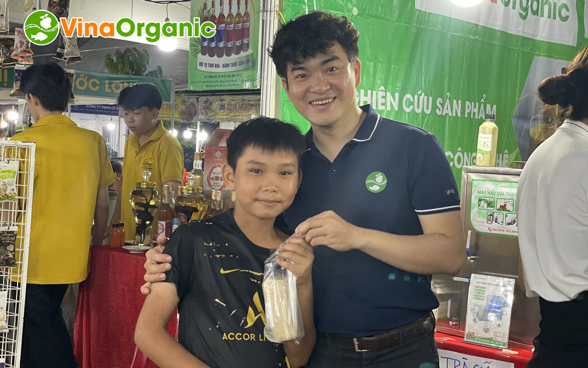 Tháng 6 vừa qua, VinaOrganic đã có cơ hội tham gia Hội chợ trái cây và hàng nông sản tỉnh Bình Phước lần thứ VI năm 2023