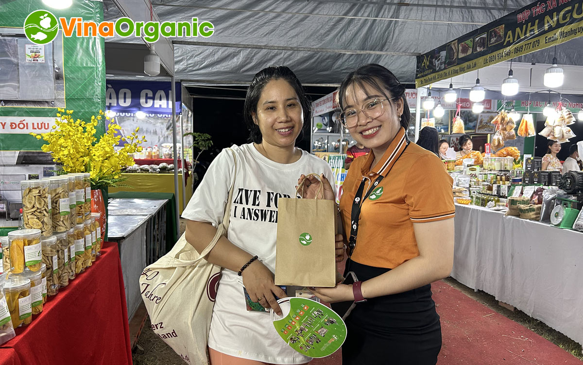 Tháng 6 vừa qua, VinaOrganic đã có cơ hội tham gia Hội chợ trái cây và hàng nông sản tỉnh Bình Phước lần thứ VI năm 2023