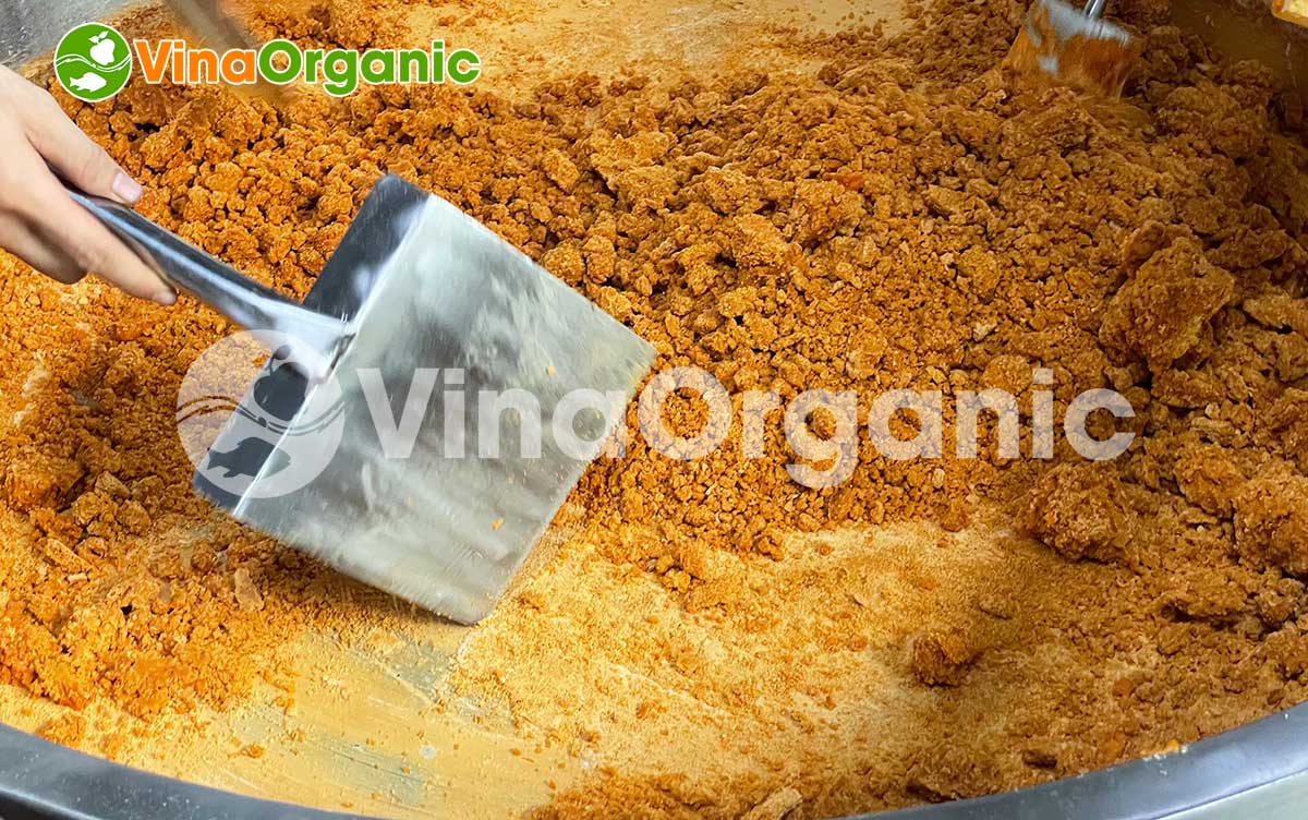 Một trong những đặc sản của Tây Ninh là muối ớt. Cùng VinaOrganic tìm hiểu cách làm muối ớt Tây Ninh hạt lớn với Quy trình cực đơn giản nhé!