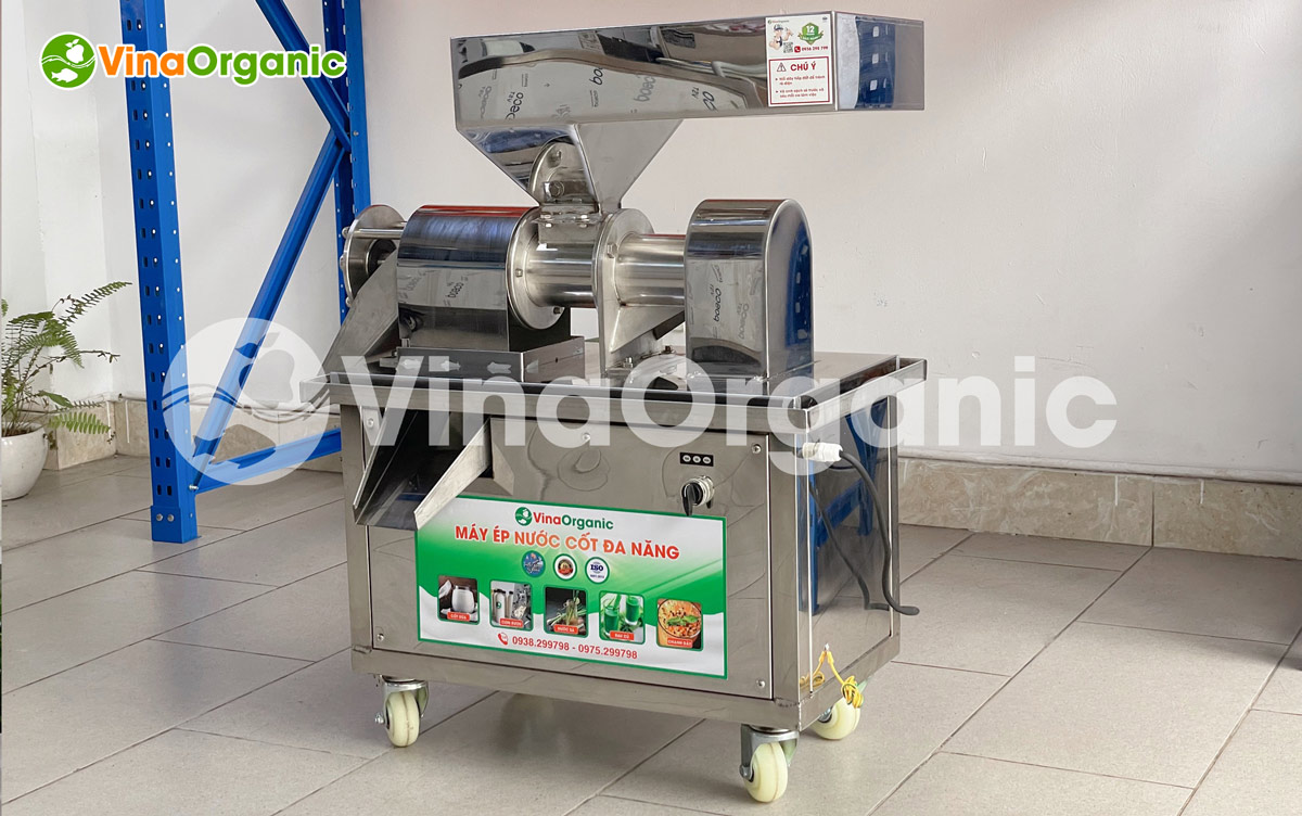 VinaOrganic đã cải tiến, hoàn thiện và cho ra đời dòng máy Ép nước cốt gừng- Model EDN001 với thiết kế hiện đại, độ bền bỉ cao và năng suất cực kỳ ấn tượng.