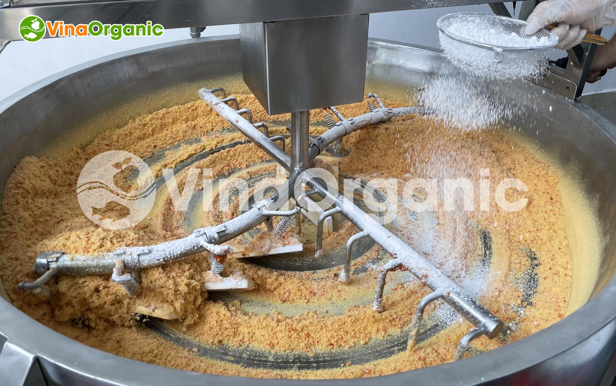 Làm thế nào để chế biến và sản xuất với số lượng lớn đạt tiêu chuẩn thì Công nghệ Muối ớt Tây Ninh từ VinaOrganic sẽ giải quyết điều đó giúp bạn. 