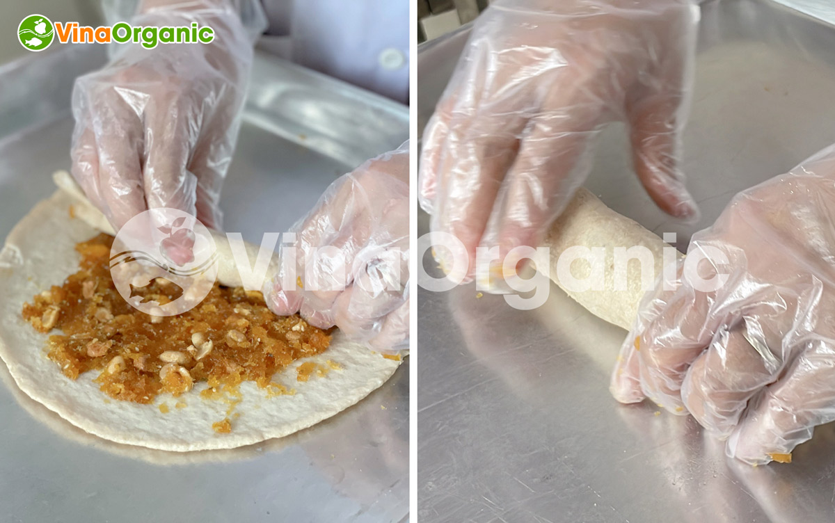 Kẹo khóm cuộn không quá xa lạ trên thị trường, VinaOrganic đã thực hiện chuyển giao công nghệ kẹo khóm cuộn đến khách hàng tại phòng Lab