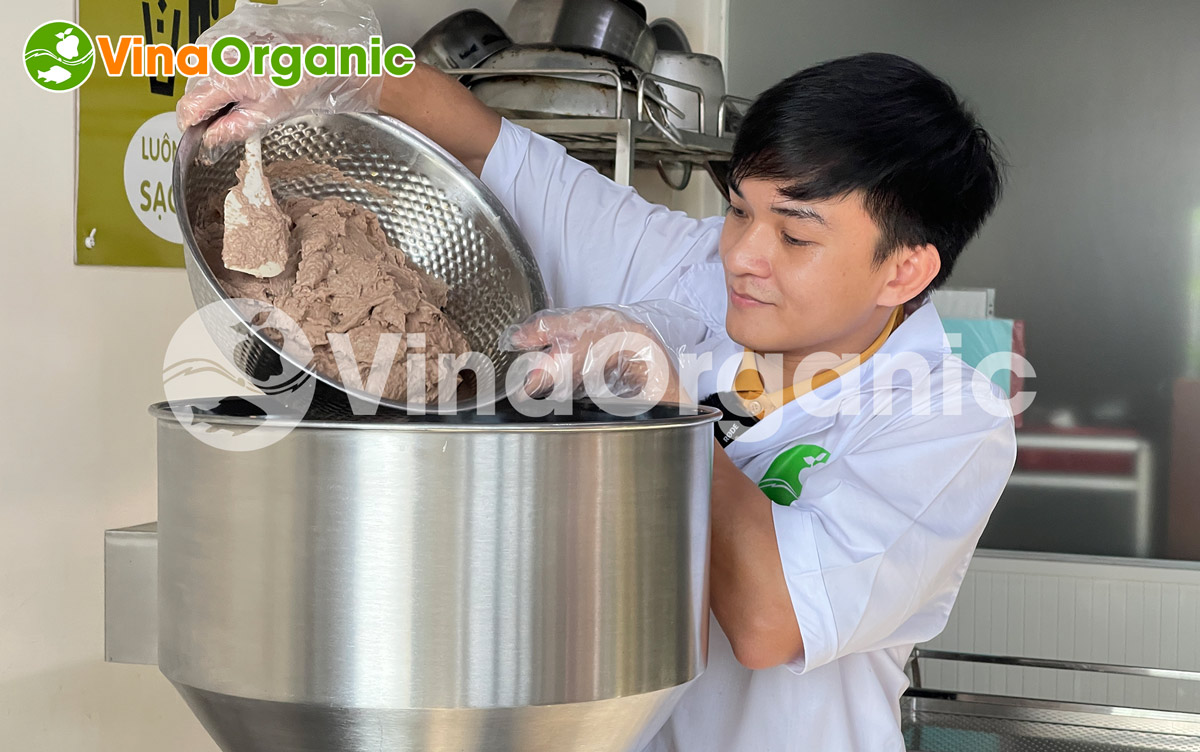 VinaOrganic cung cấp dây chuyền sản xuất pate chay tiệt trùng, thời hạn sử dụng lên đến 1 năm. Liên hệ Hotline: 0975299798 - 0938299798