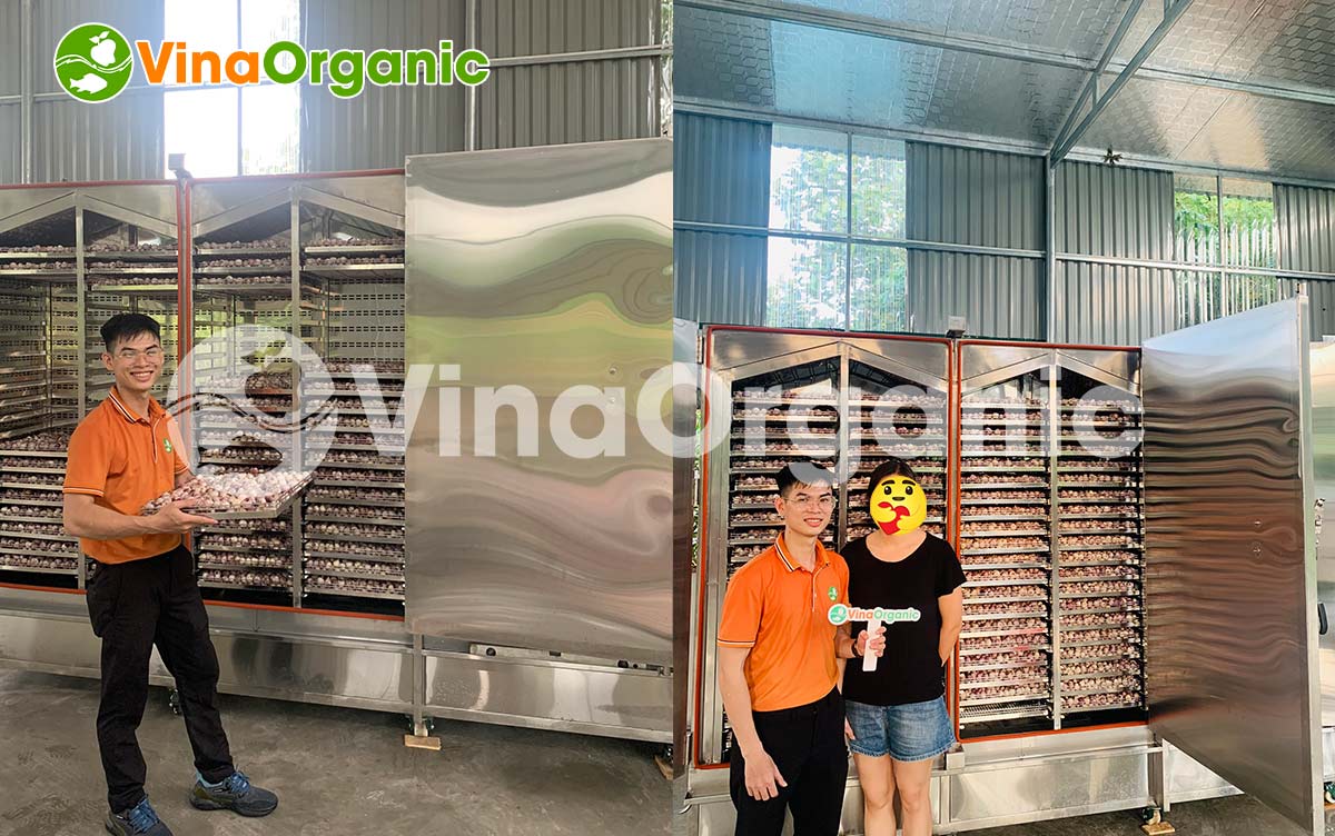 VinaOrganic luôn trân trọng và hướng đến sự hài lòng nhất cho khách hàng. VinaOrganic tự hào là lựa chọn hàng đầu trong lĩnh vực máy thiết bị thực phẩm, nhận được sự tin tưởng lớn từ Quý đối tác. Với máy lên men tỏi đen 160 khay, bạn có thể dễ dàng tự làm những mẻ tỏi đen thơm ngon, chất lượng và năng suất vượt trội.