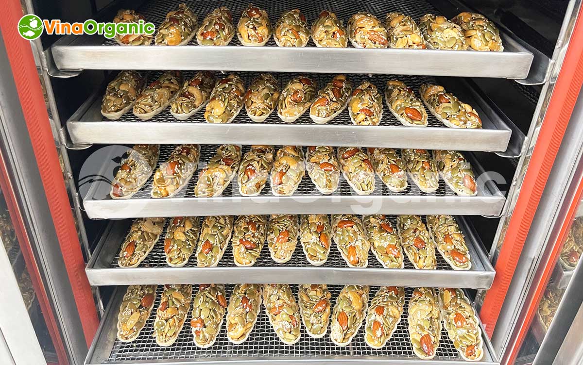 VinaOrganic chuyển giao công nghệ bánh thuyền ngũ cốc mix hạt siêu dinh dưỡng. Liên hệ ngay Hotline/Zalo 0938299798 – 0975299798.