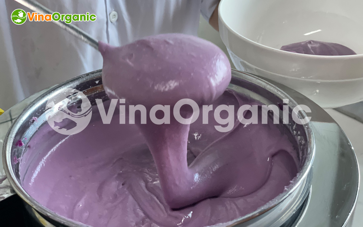 VinaOrganic cung cấp dây chuyền sản xuất bánh trung thu mềm dẻo, vỏ bánh không nứt vỡ, thơm ngon. Liên hệ Hotline: 0975299798 - 0938299798.