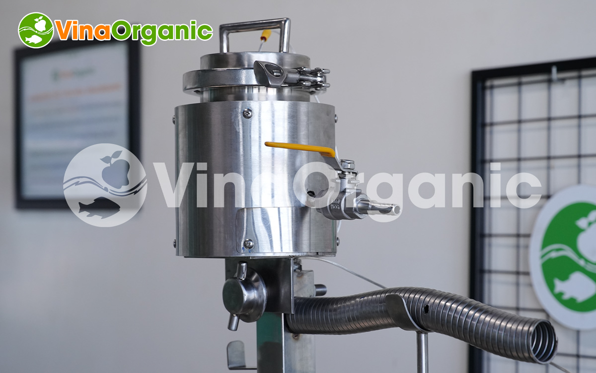 Máy nuổi men 10l, nuôi men làm sữa chua, phô mai. Máy được làm từ inox 316, 304 đảm bảo an toàn thực phẩm. Liên Hệ Hotline/Zalo 0938299798 - 0975299798.