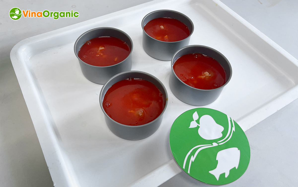 VinaOrganic chuyển giao công nghệ và máy sản xuất Tôm xốt tiệt trùng đóng hộp chất lượng cao. Liên hệ ngay. Hotline Zalo 0938299798 – 0975299798.