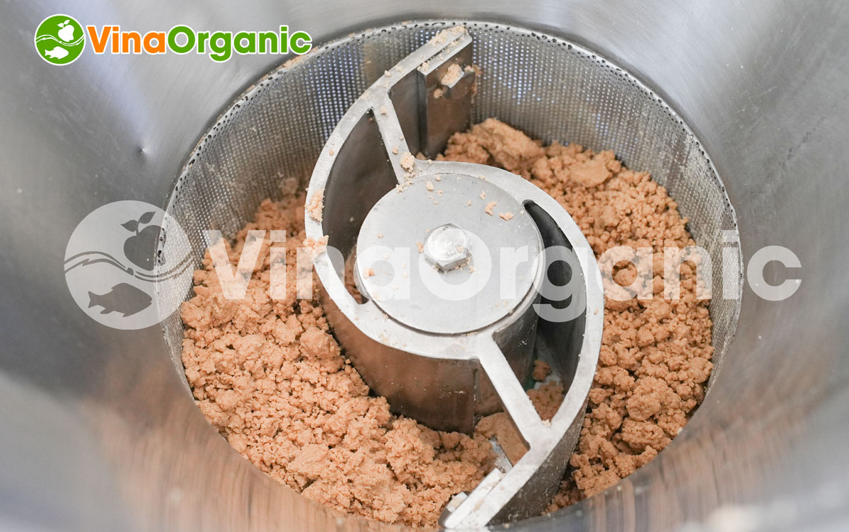 Máy tạo hạt nêm năng suất 50 - 80kg/h, model TN30 tạo hạt nêm nhanh chóng, chất lượng. Liên hệ Hotline/Zalo 0938299798 - 0975299798.