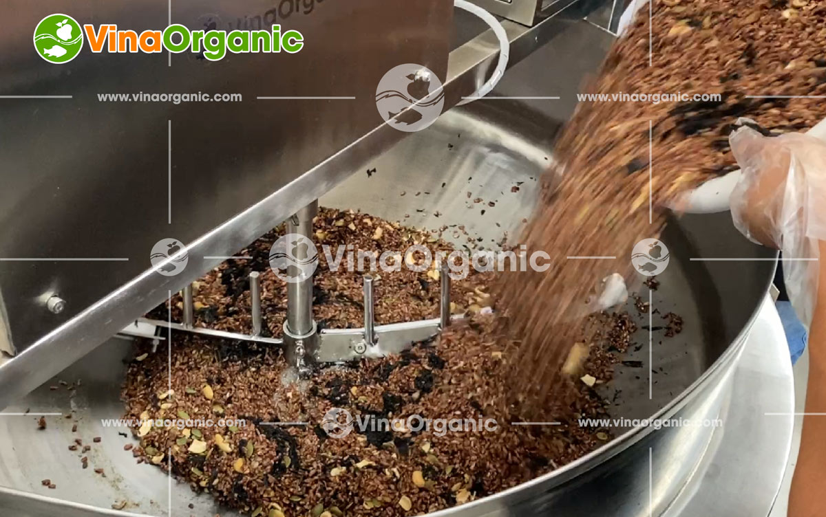 VinaOrganic đã bàn giao dây chuyền máy thiết bị và chuyển giao công nghệ làm thanh cốm gạo lứt chất luợng cao đến khách hàng tại Hà Nội....