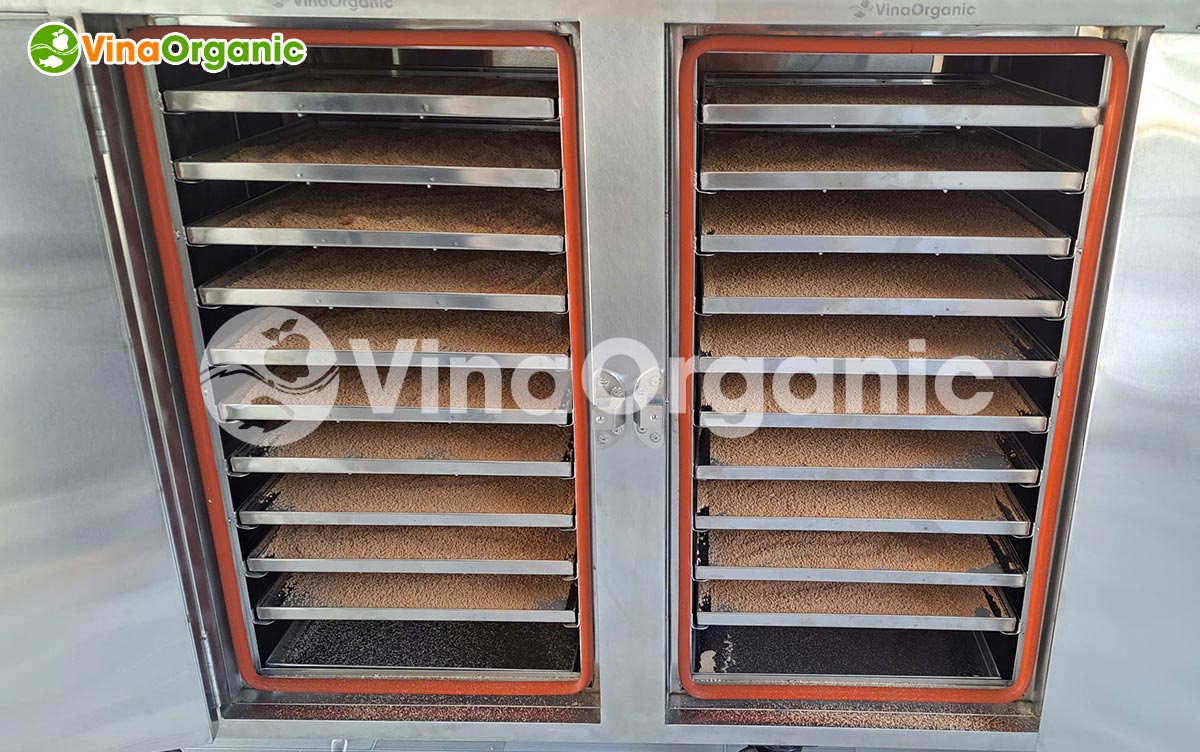VinaOrganic chuyển giao công nghệ và máy sản xuất hạt nêm từ tôm chuẩn hương vị tự nhiên, chắc xốp. Liên hệ ngay Hotline Zalo 0938299798 – 0975299798.