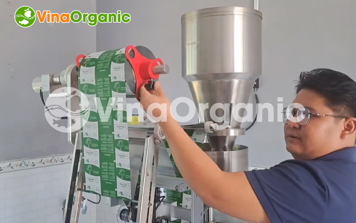 VinaOrganic chuyển giao công nghệ và máy sản xuất hạt nêm từ tôm chuẩn hương vị tự nhiên, chắc xốp. Liên hệ ngay Hotline Zalo 0938299798 – 0975299798.