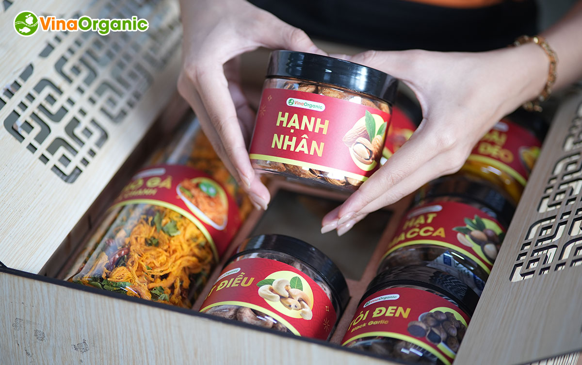 Không khí Tết tại VinaOrganic lại rộn ràng hơn bao giờ hết, đây là dịp để gửi lời tri ân đến những người đã đồng hành cùng công ty.