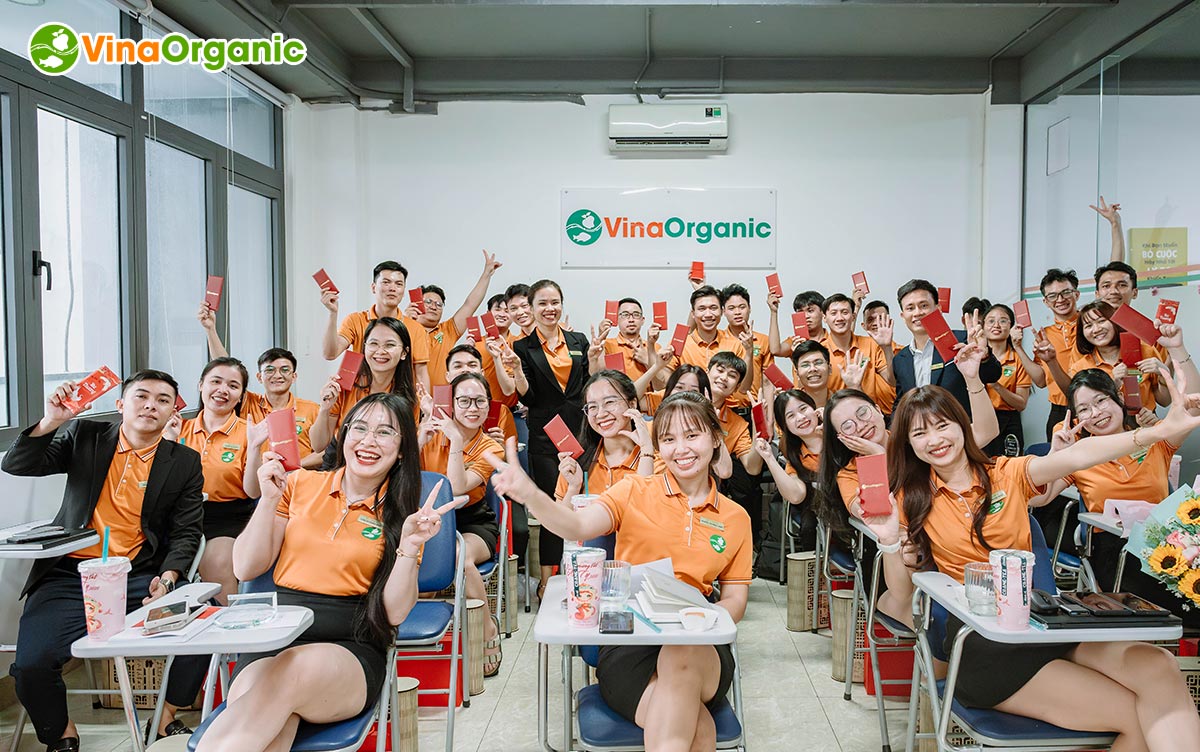 Cùng VinaOrganic nhìn lại buổi Lễ Tổng Kết năm 2024, hoạch định năm 2025 và Trao giải Vinh Danh "O Awards 2024" vừa qua nhé!