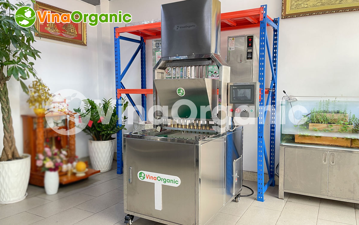 VGD10 - Máy chiết rót kẹo dẻo 10 vòi, chiết rót kẹo dẻo hình gấu, kẹo chíp chíp. Liên hệ ngay số Hotline/Zalo 0938299798 - 0975299798 để được tư vấn!
