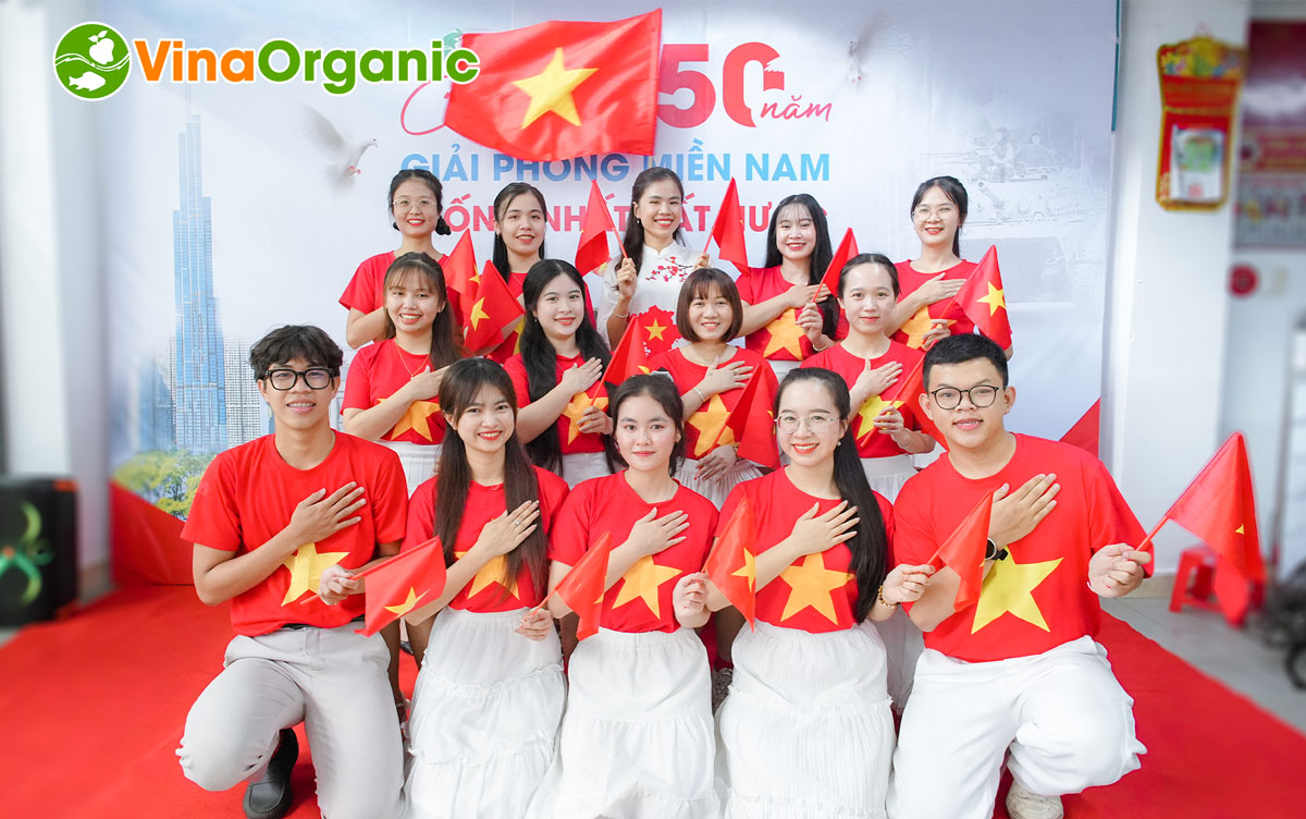 Biến ý tưởng thực phẩm thành sản phẩm thực tế là thách thức lớn, đòi hỏi dây chuyền sản xuất hiệu quả, an toàn. VinaOrganic hiểu rõ điều này. Chúng tôi tự hào là đối tác tin cậy, cung cấp giải pháp trọn gói từ tư vấn, thiết kế, lắp đặt đến chuyển giao công nghệ.