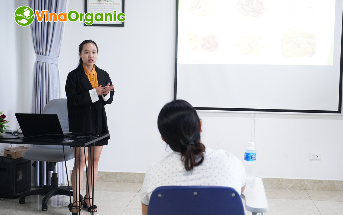 Khóa học Dạy nghề sản xuất Xoài Non Sấy Dẻo của VinaOrganic vừa chính thức khép lại. Hãy cùng nhìn lại những khoảnh khắc của lớp học nhé!