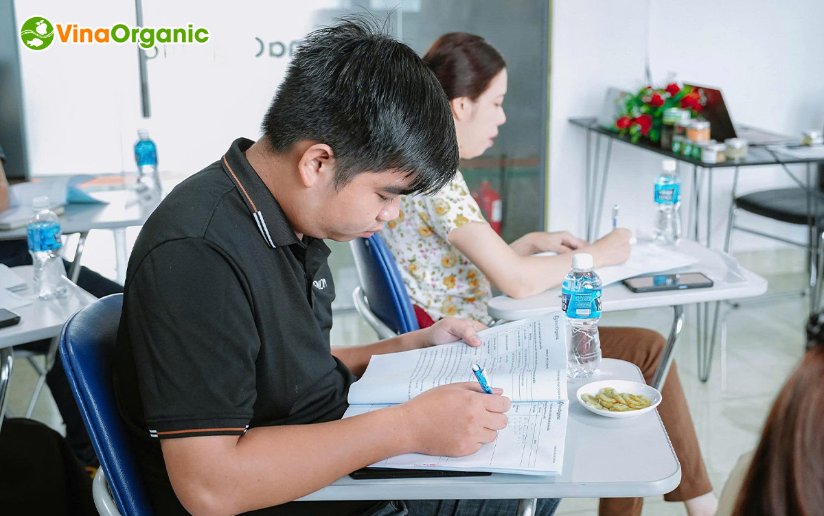 Hãy cùng VinaOrganic tổng kết lại một số hình ảnh của lớp học Khoá học R&D thực chiến trong tháng 6 vừa qua nhé!