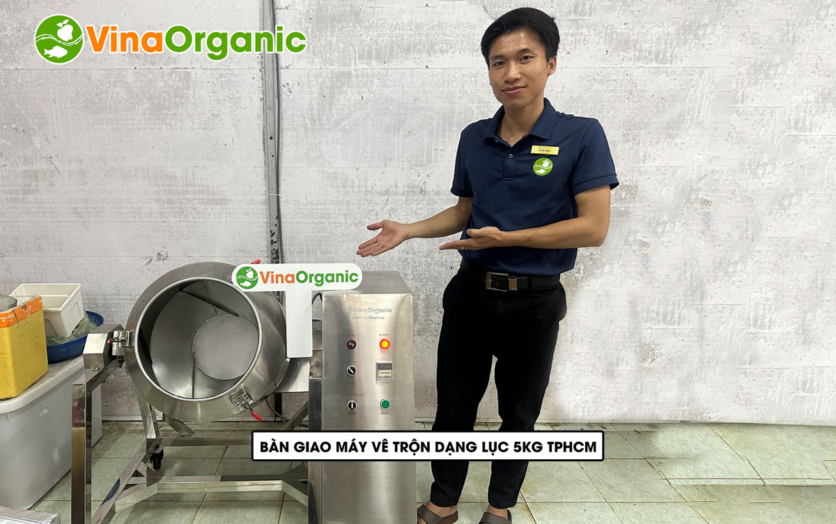 VinaOrganic bàn giao lắp đặt máy vê trộn dạng lục 5kg, giúp trộn nguyên liệu nhanh, đều và đẹp. Liên hệ 0975299798 để được tư vấn chi tiết.