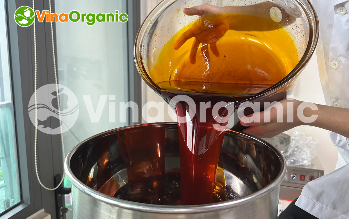 VinaOrganic chuyển giao công nghệ Dầu màu điều chuẩn màu, không đắng và bảo quản thời gian dài. Liên hệ ngay Hotline Zalo 0938299798 – 0975299798.