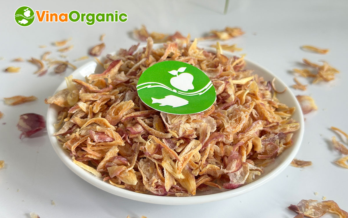 VinaOrganic chuyển giao công nghệ và máy sản xuất Hành phi chiên chân không giòn rụm, thơm ngon. Gọi ngay hotline 0975299798 - 0938299798.