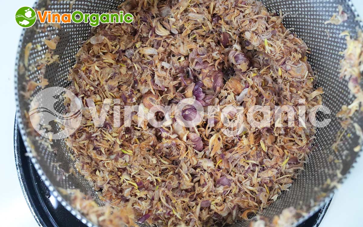 VinaOrganic chuyển giao công nghệ và máy sản xuất Hành phi chiên chân không giòn rụm, thơm ngon. Gọi ngay hotline 0975299798 - 0938299798.