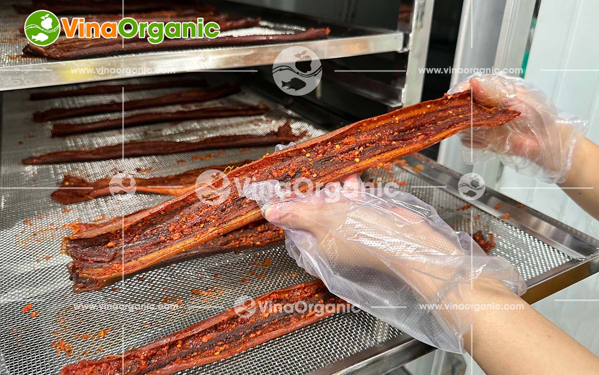 VinaOrganic cung cấp dây chuyền sản xuất lươn khô sấy cay dẻo dai, thơm ngon, hấp dẫn. Liên hệ Hotline/Zalo 0975299798 0938299798