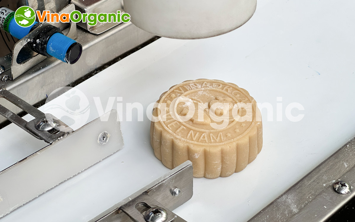 EX050TD - Máy ép bánh trung thu có băng tải tự động, ép bánh năng suất cao, ép đồng đều. Liên hệ ngay Hotline/Zalo 0938299798 - 0975299798 để được tư vấn!