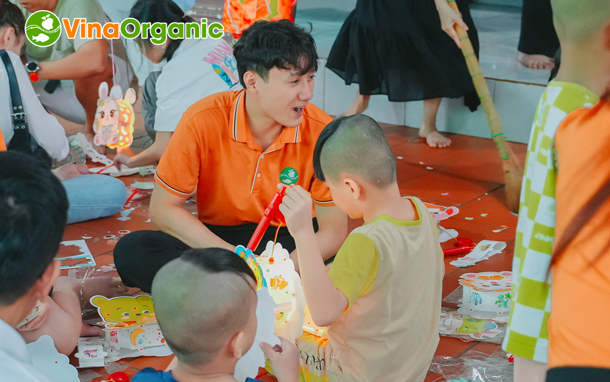 VinaOrganic đã tổ chức chương trình thiện nguyện “Trung thu yêu thương” tại Mái ấm An Lạc, thuộc chùa Pháp Tánh