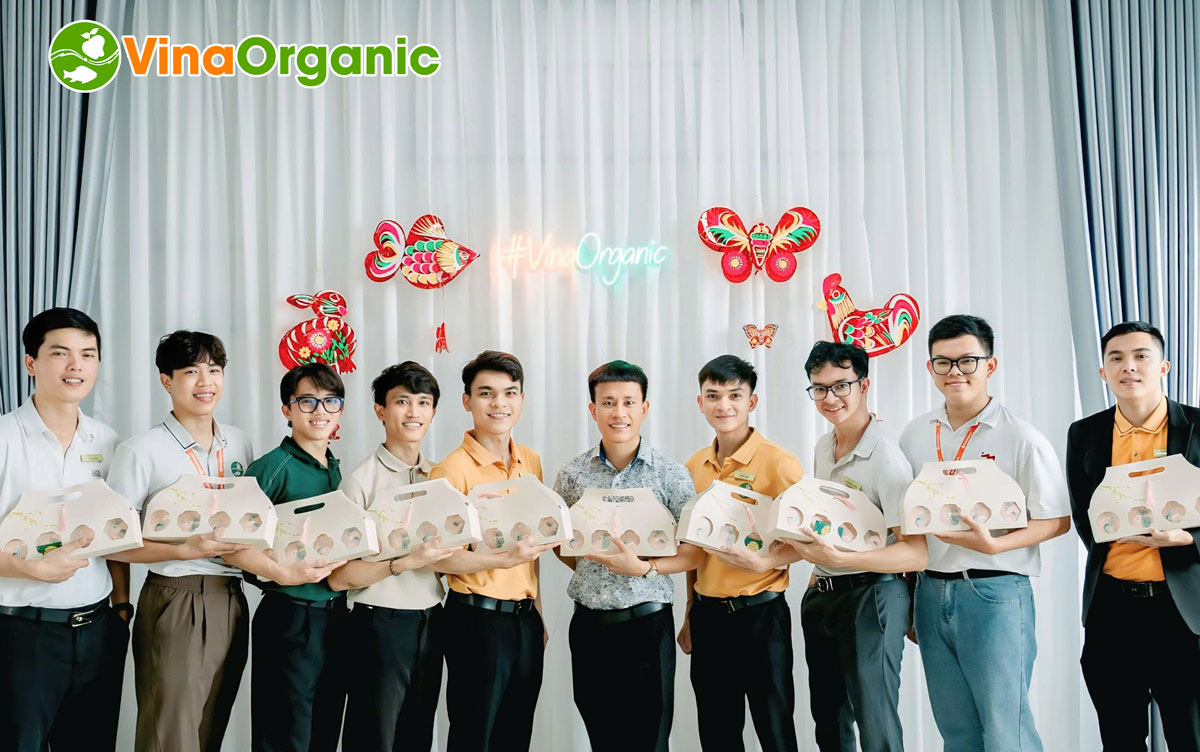 Trong không khí rộn ràng mùa trăng tròn, đại gia đình VinaOrganic đã cùng nhau đón một mùa Trung Thu thật ấm áp và đáng nhớ. 