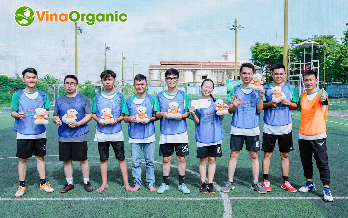 VinaOrganic lại tiếp tục trở lại đường đua với môn thi Kéo co và ba môn phối hợp - một trong những môn thi của chuỗi hội thao VinaOrganic.