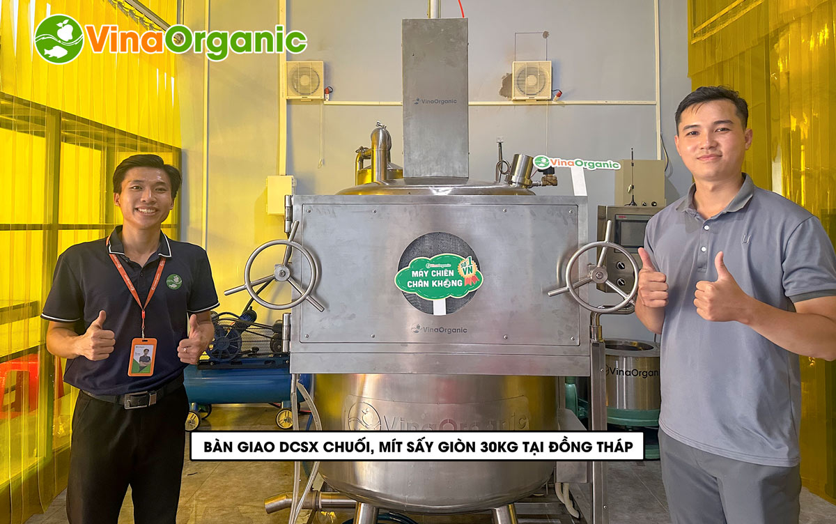 Vừa qua, VinaOrganic đã có mặt tại Đồng Tháp để lắp đặt và hướng dẫn vận hành Dây chuyền máy chiên chân không chuối – mít cho khách hàng