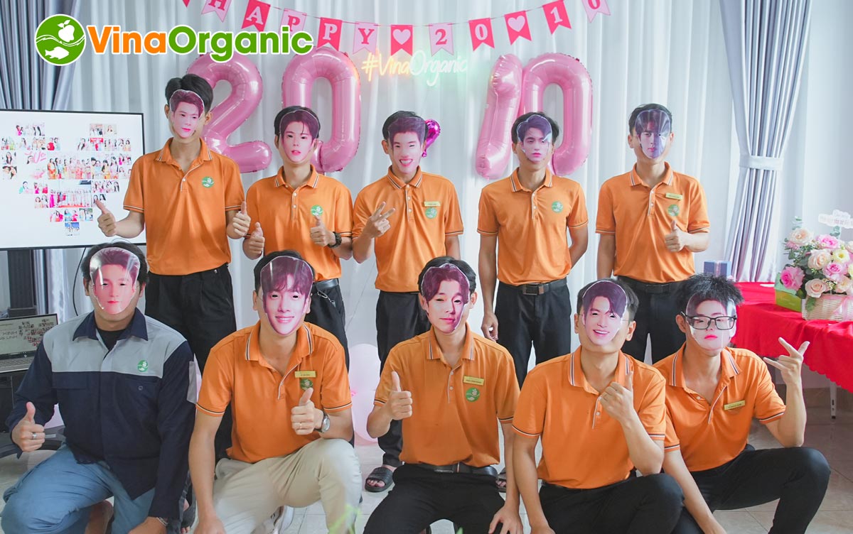 VinaOrganic đã tổ chức buổi lễ thân mật và đầy ý nghĩa để tri ân những "bông hoa đẹp" của đại gia đình mình nhân dịp ngày Phụ nữ Việt Nam