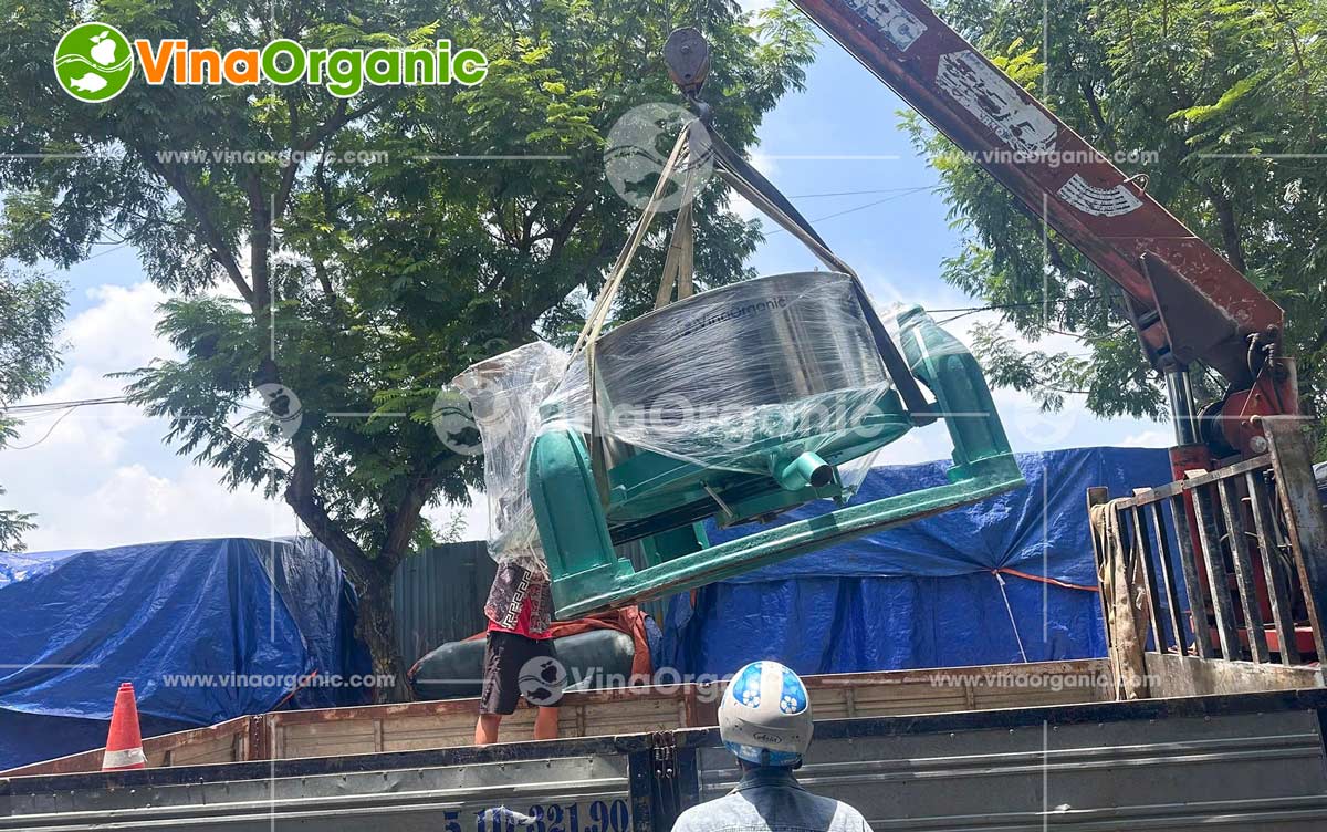 VinaOrganic bàn giao và lắp đặt máy ly tâm 80–120kg tại TP. HCM. Hỗ trợ vận hành tận nơi, dịch vụ tận tâm, đảm bảo chất lượng sản xuất.