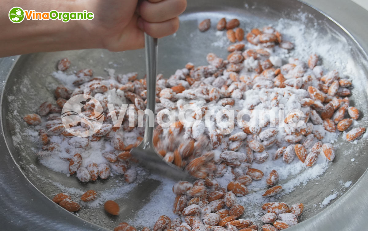 VinaOrganic chuyển giao công nghệ Hạnh nhân wasabi rong biển béo bùi, chất lượng. Liên hệ Hotline/Zalo 0938299798 – 0975299798.