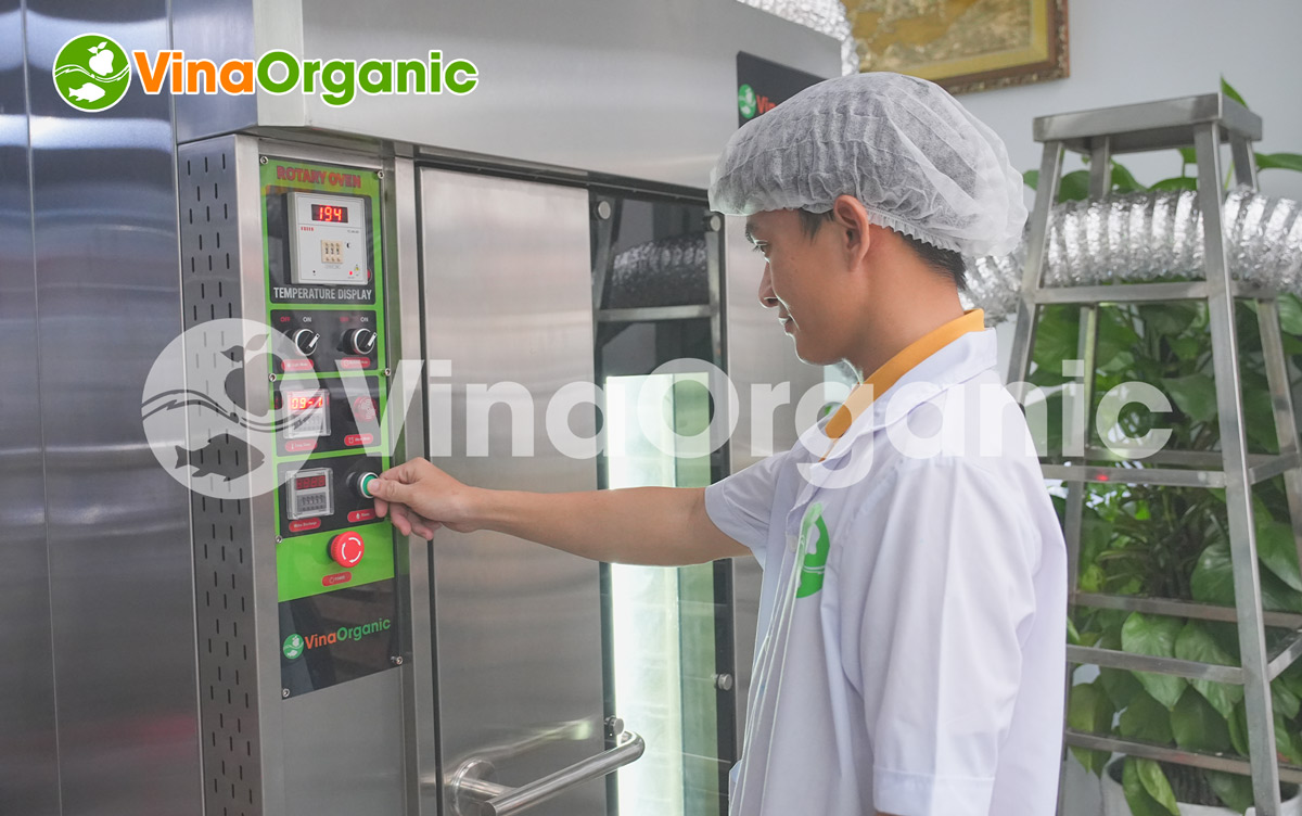 LN012X - Lò nướng bánh 12 khay, nướng bánh mì, bánh mầm gạo lứt nhanh chóng, chất lượng. Liên hệ Hotline/Zalo 0938299798 - 0975299798.